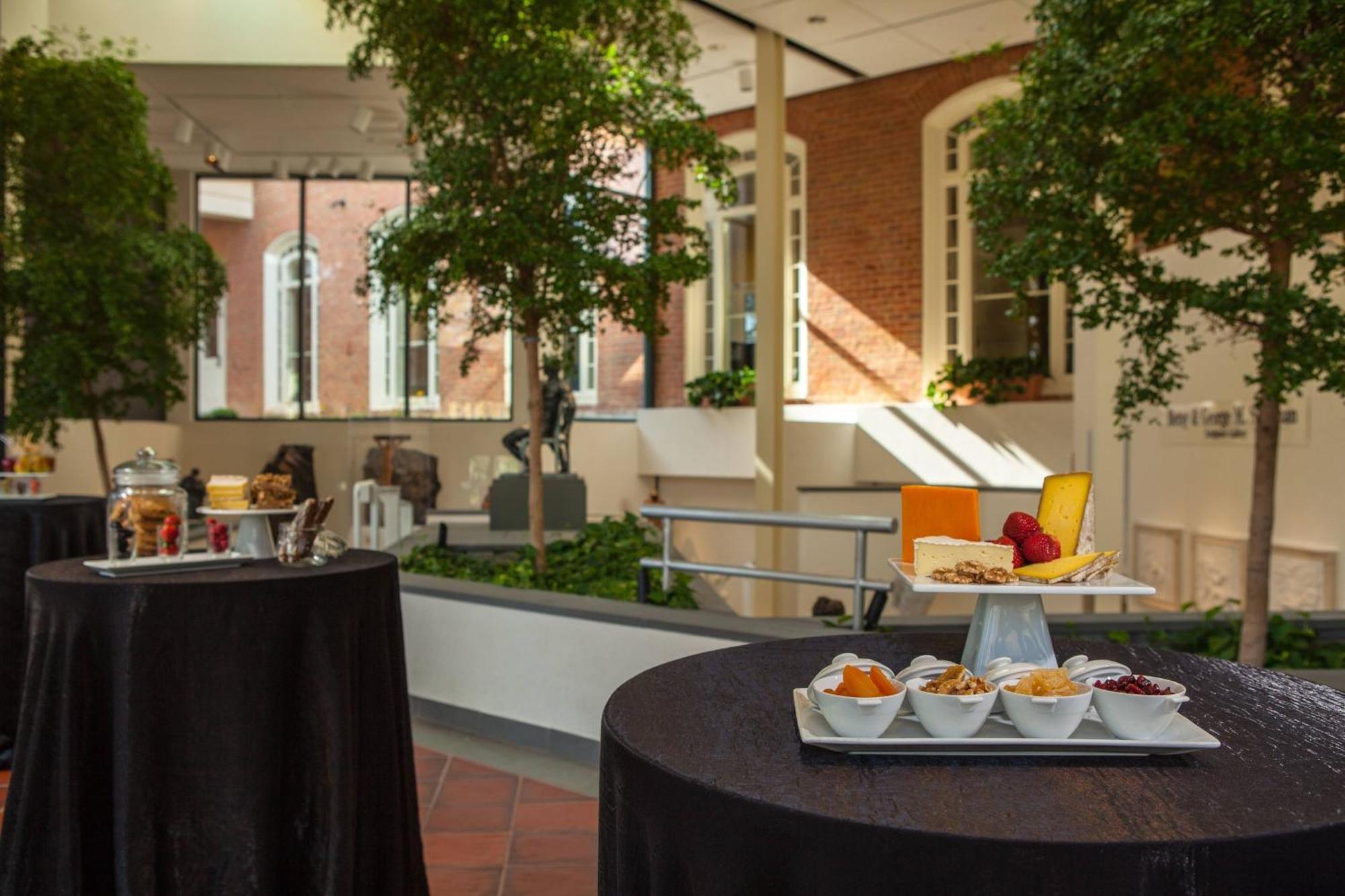 Marriott & Conference Center Hotel 3*