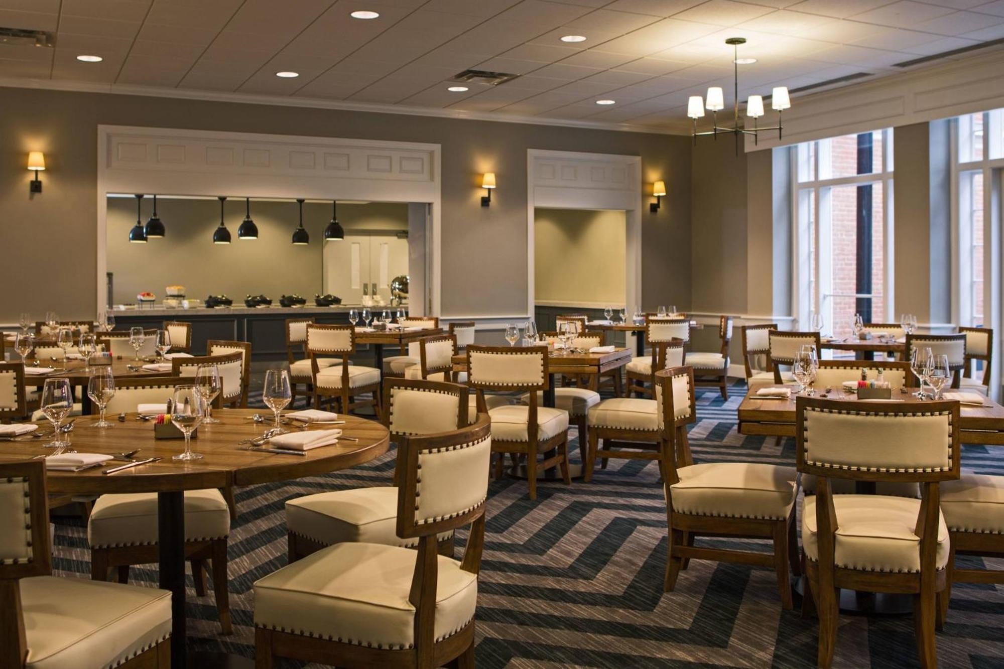 Hotel Marriott & Conference Center