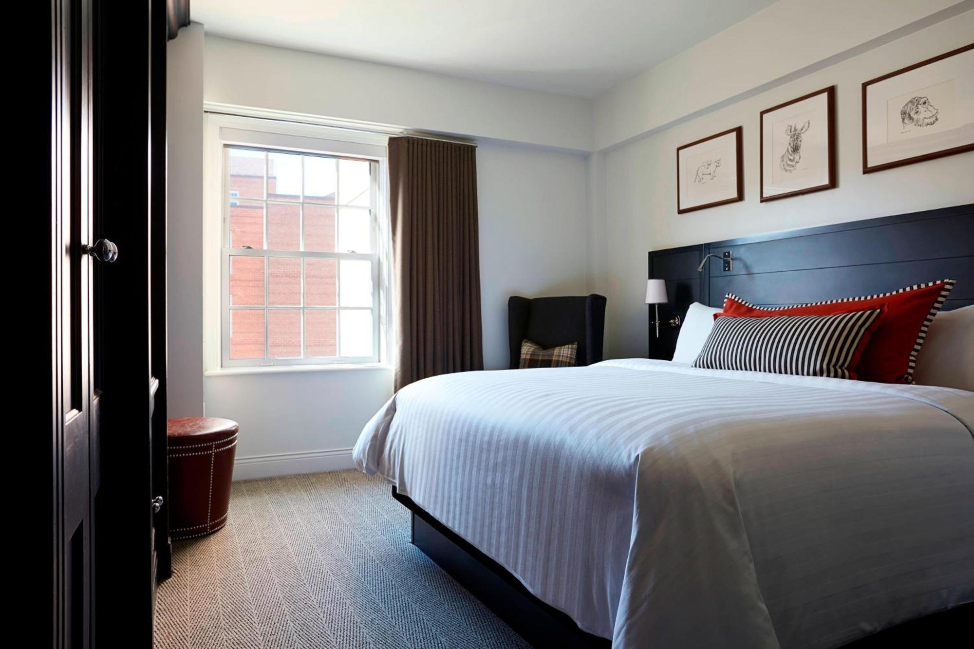 Marriott & Conference Center Hotel 3*