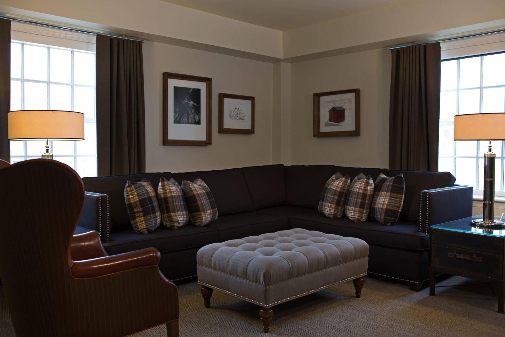 Hotel Marriott & Conference Center 3*