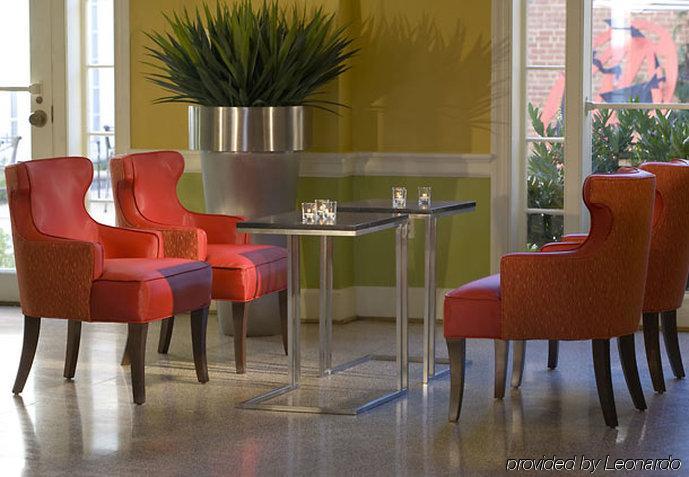 Hotel Marriott & Conference Center 3*